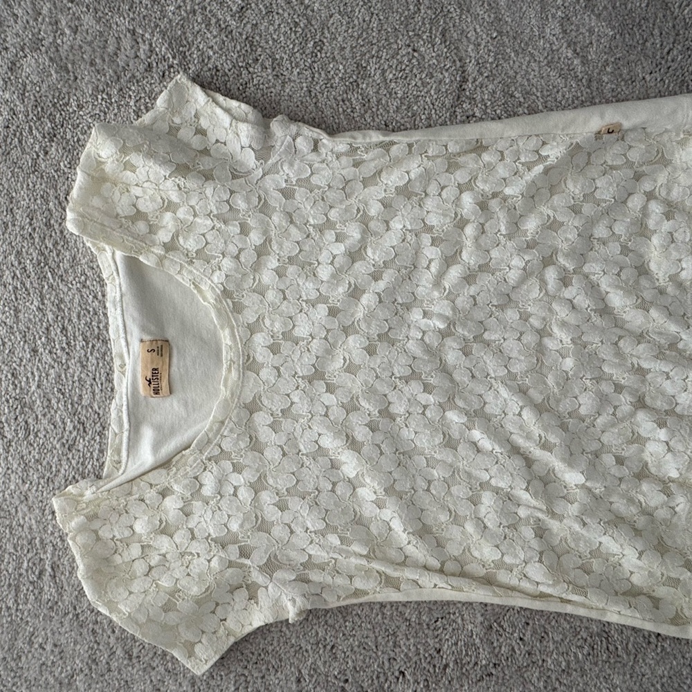 Hollister White Lace Short Sleeve Tee